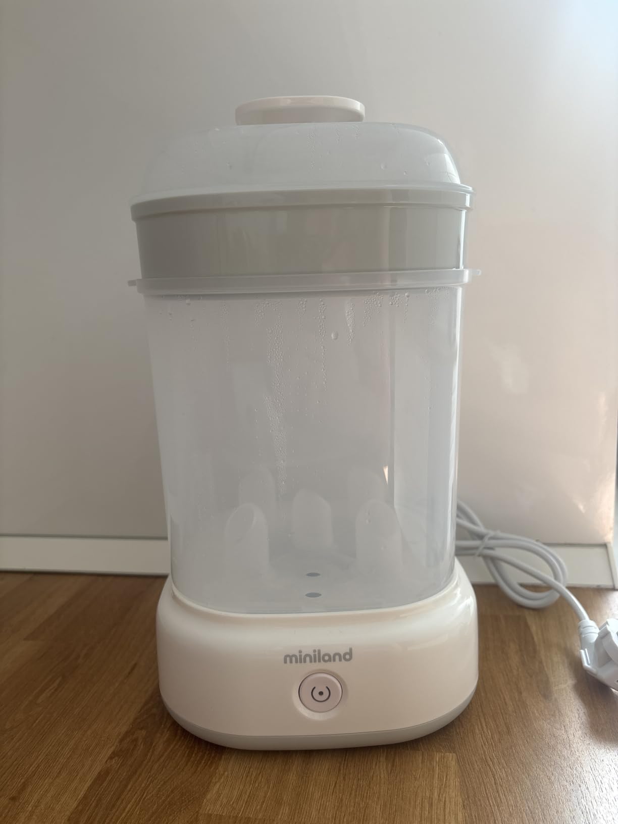 Miniland Mini Steamy Sterilizzatore Vapore Bianco 8 Minuti