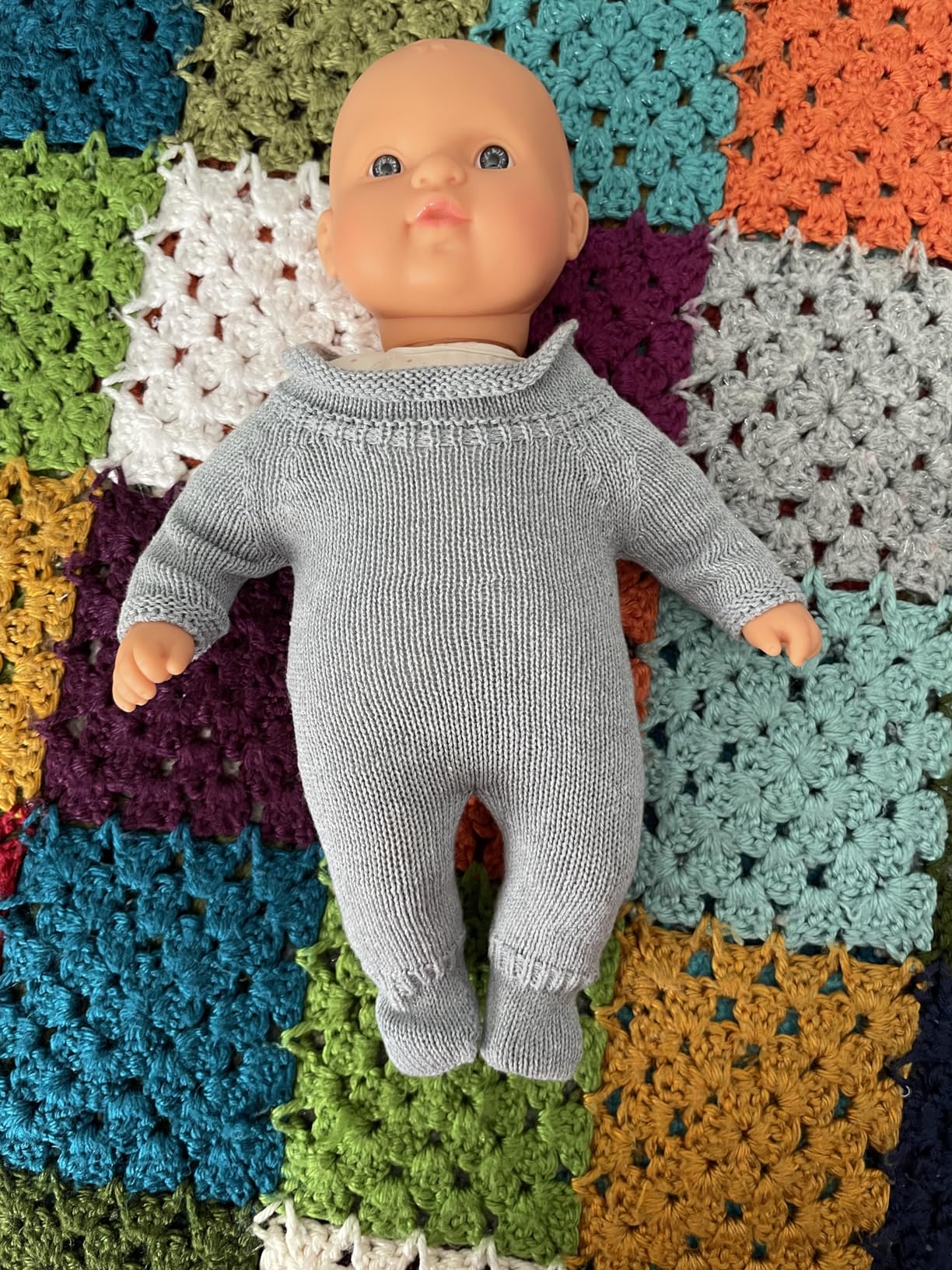 Miniland Dolls pigiama blu bambola 32 cm fibra riciclata