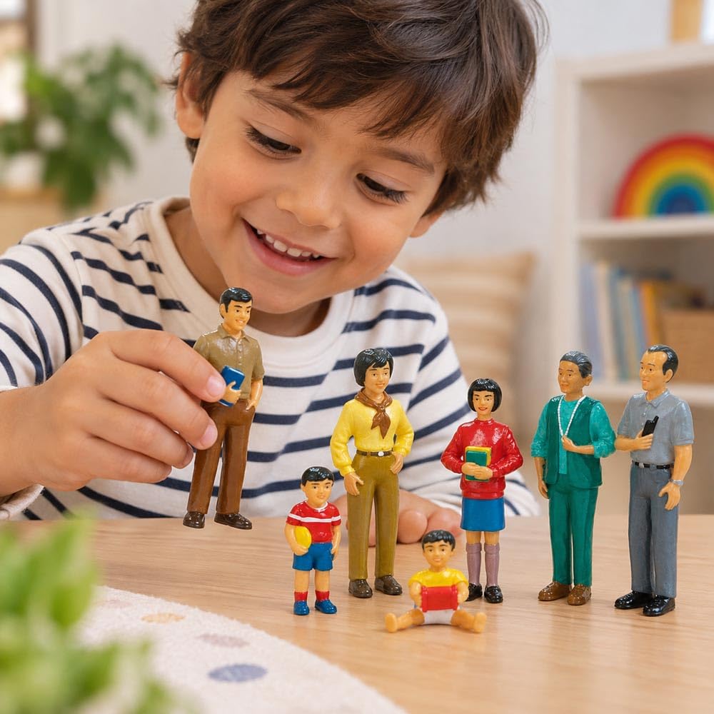 Miniland Diversità 27397 Valigia Famiglia Asiatica 8 Figure 14 cm