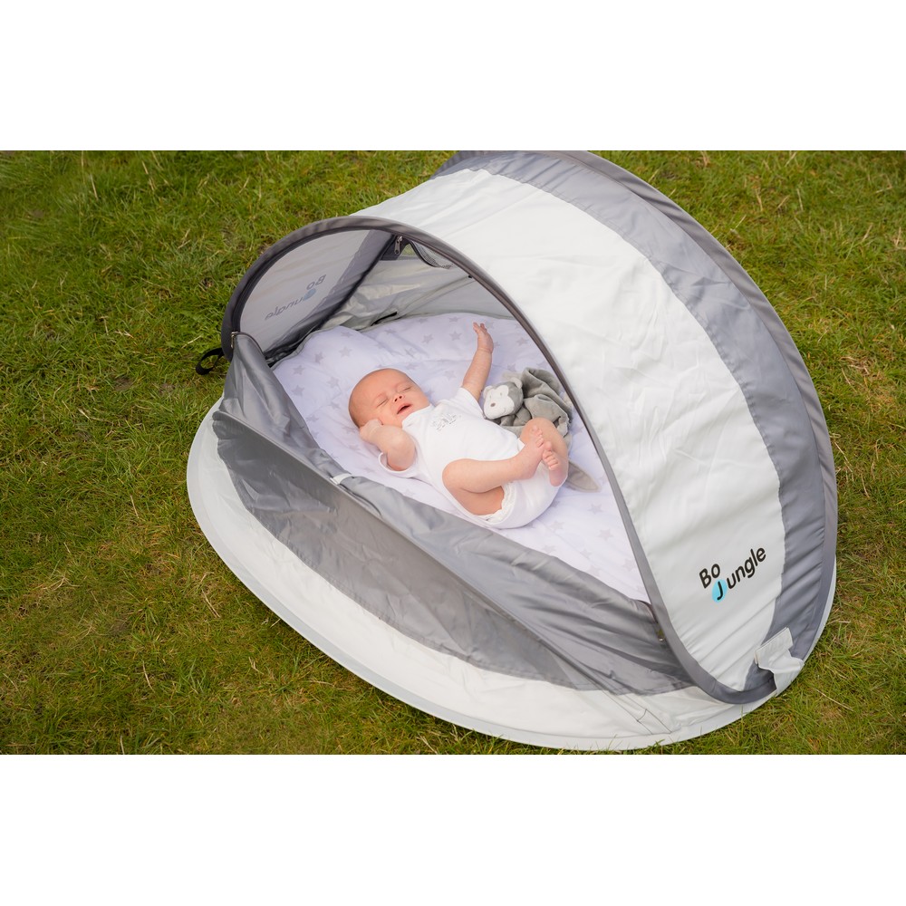 Bo Jungle Outdoor B-Play Nest lettino pop-up Grey Stars con zanzariera