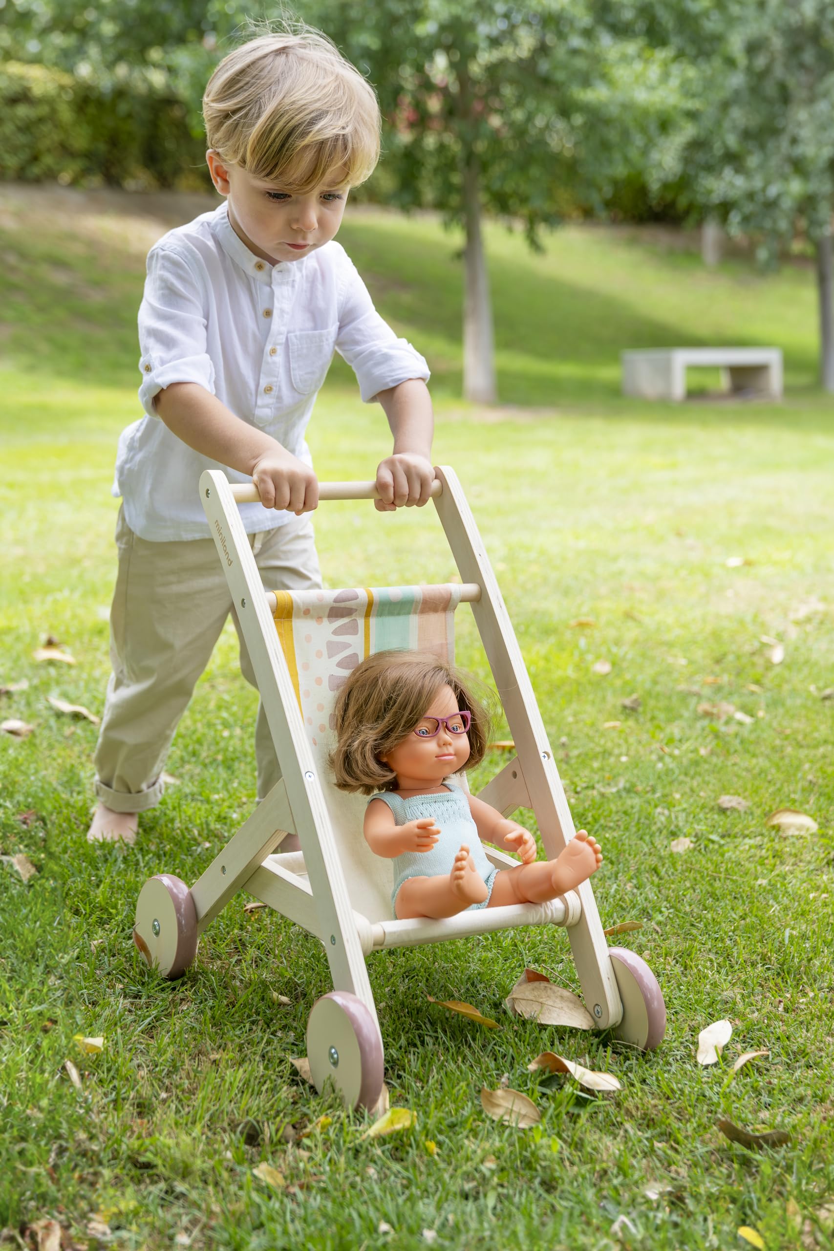Miniland Dolls carrello bambole in legno FSC da 1-8 anni