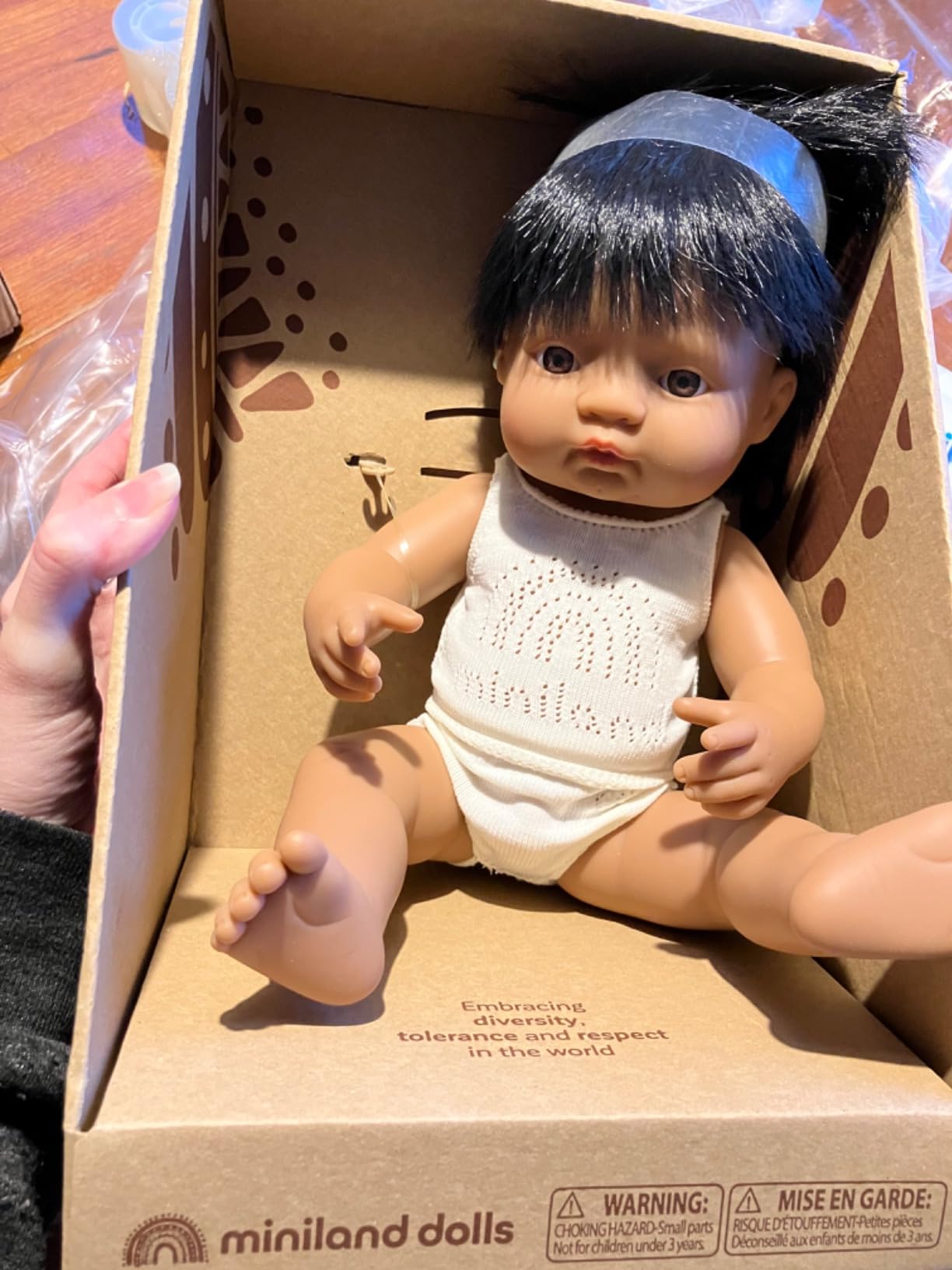 Miniland Bambola Ragazzo Latinoamericano 38 cm Apparecchio Acustico