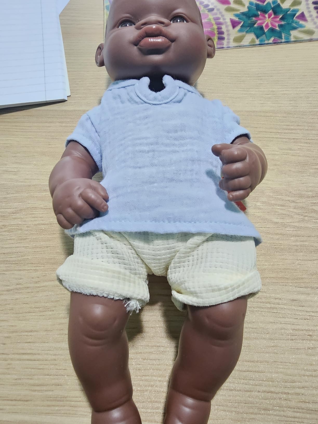 Miniland Vestiti bambola 32 cm maglietta e pantaloni estate