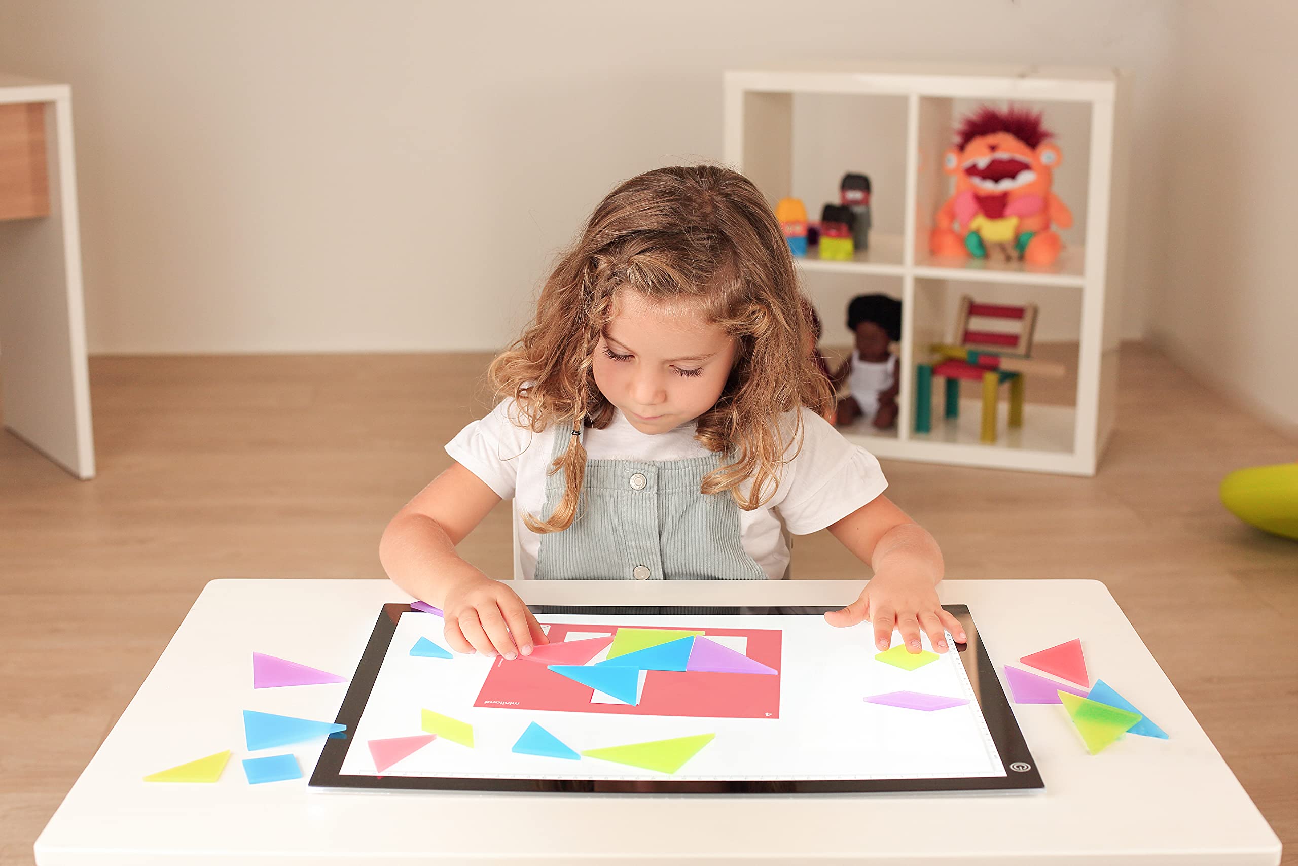 Miniland Tangram traslucido 28 pezzi multicolore