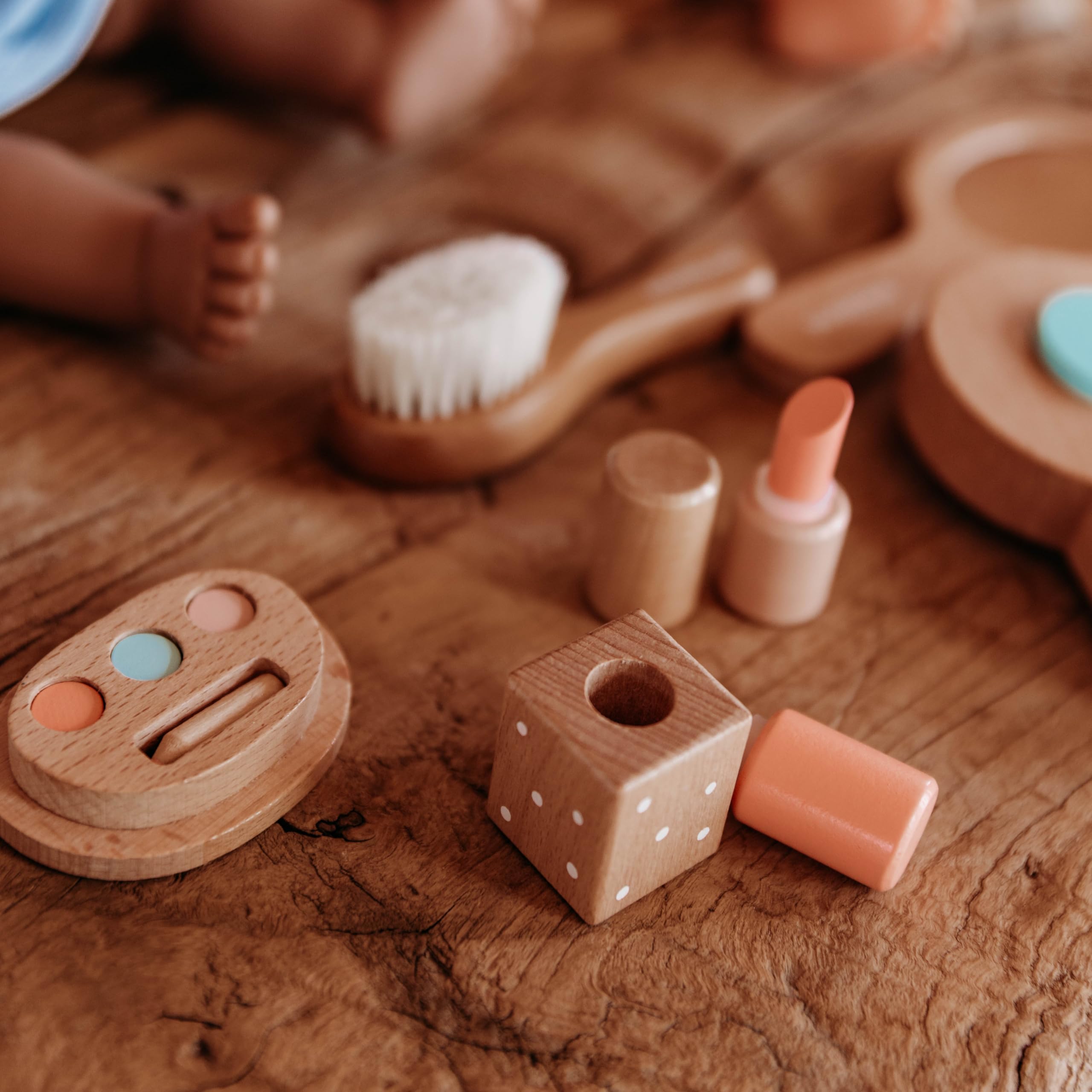 Miniland Set Bellezza Legno per bambole valigetta accessori