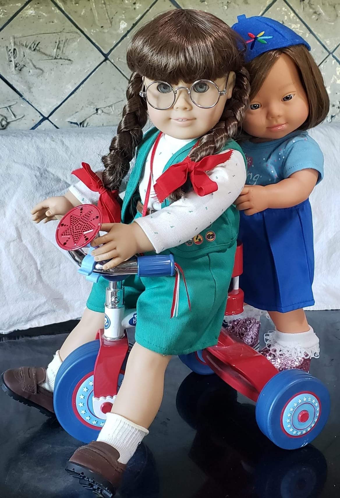 Miniland Bambole Bambola sindrome di Down 38 cm vinile